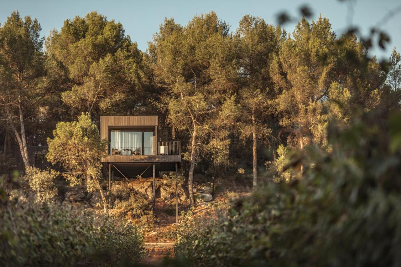 Les Cabanes De L'Oller Del Mas มันเรซา ภายนอก รูปภาพ