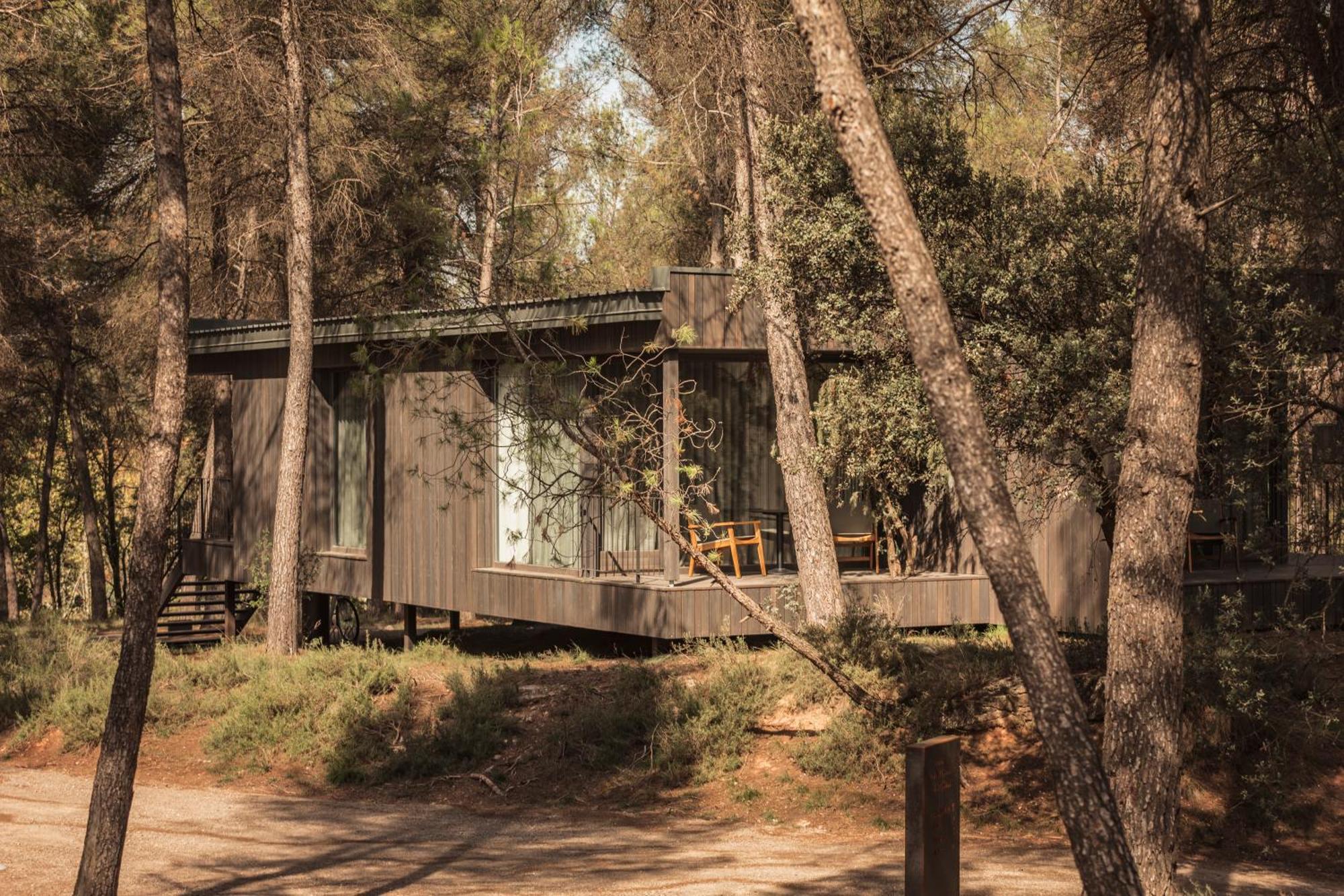 Les Cabanes De L'Oller Del Mas มันเรซา ภายนอก รูปภาพ
